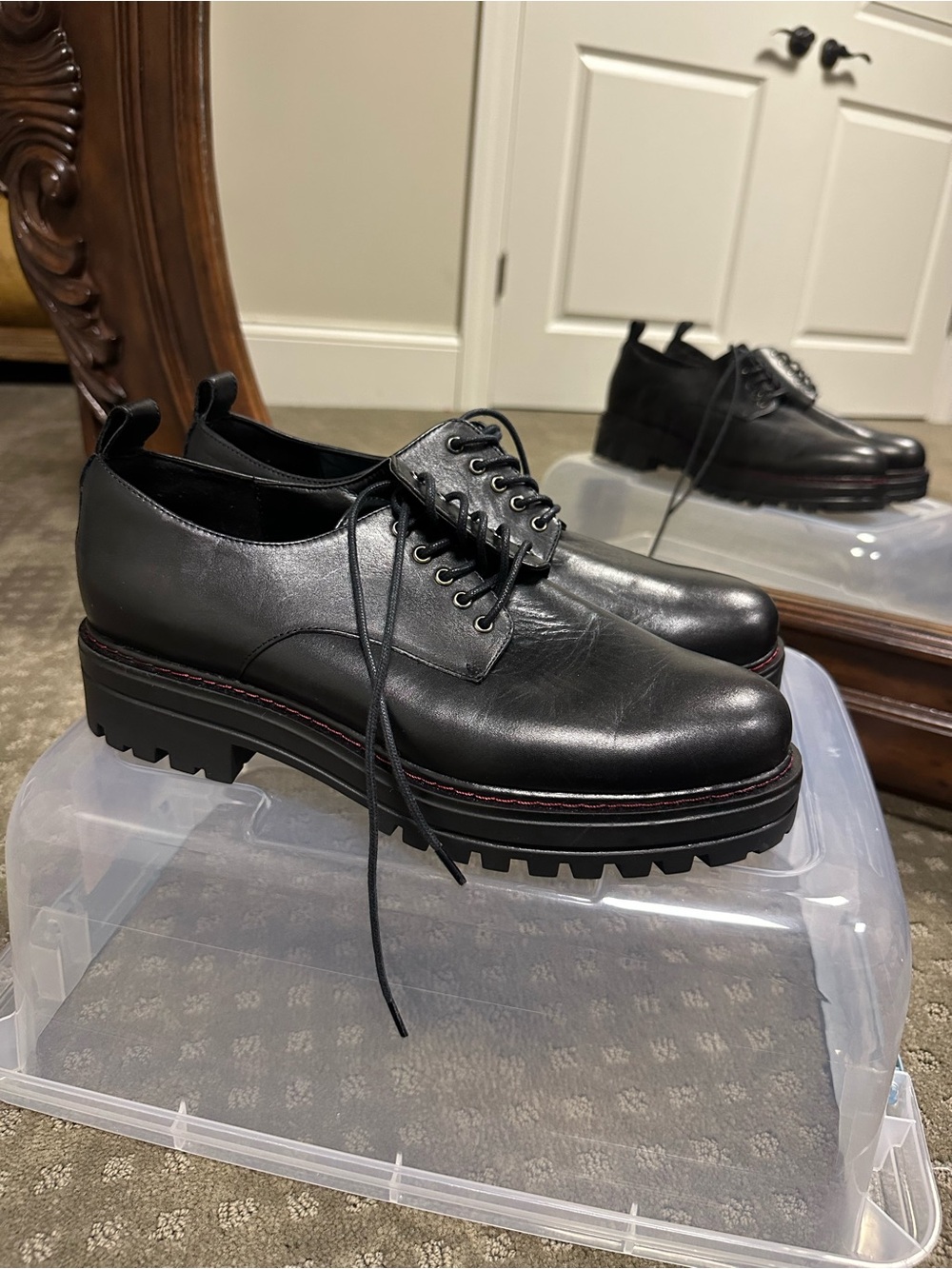 AEROSOLES Black Leather Lug Sole Lace-Up Flats with Red Welt